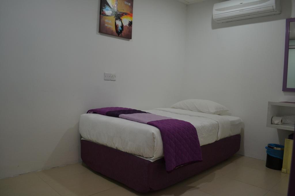 טלוק אינטן Lavender Hotel חדר תמונה