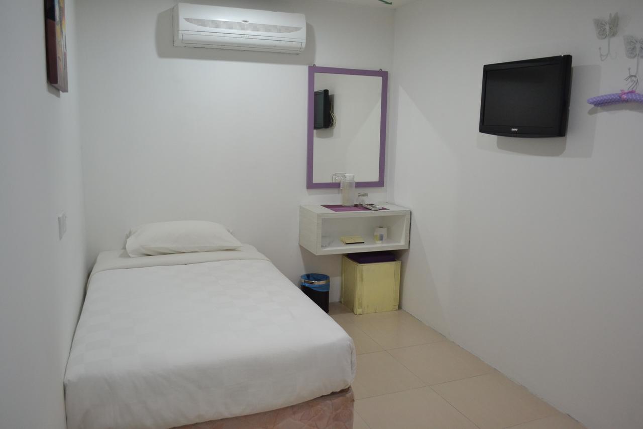 טלוק אינטן Lavender Hotel מראה חיצוני תמונה