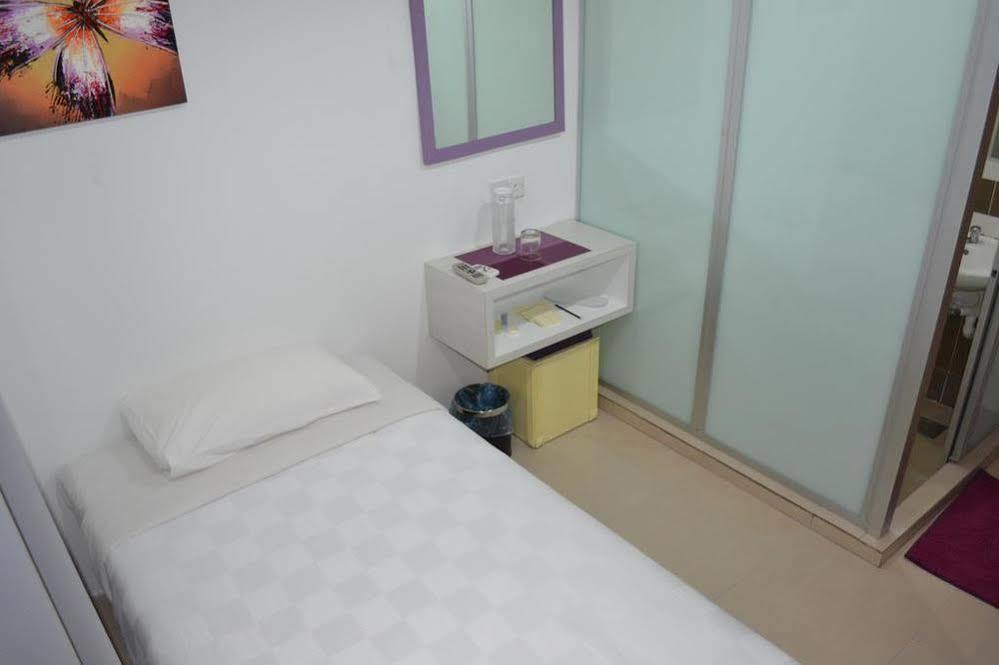 טלוק אינטן Lavender Hotel מראה חיצוני תמונה